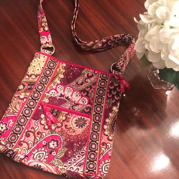 Vera Bradley Handbags - Vera Bradley Purse